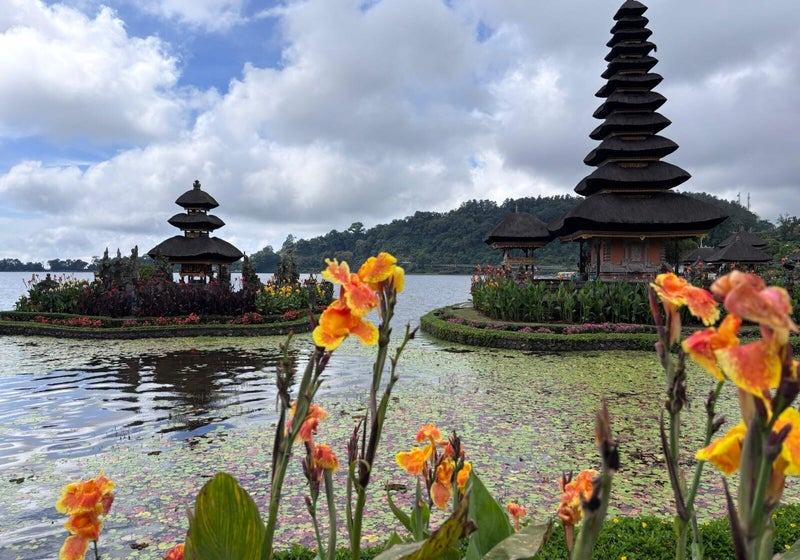 Temple d’Ulun Danu Beratan au bord du lac